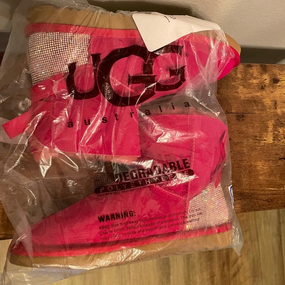 Customized Womens Uggs size 10 - Picture 5 of 6